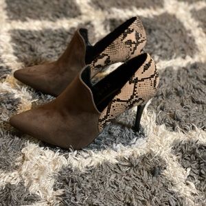 Big tree woman high heels